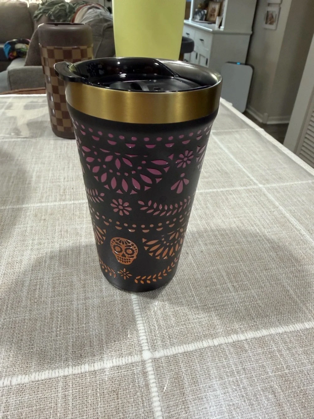 Stanley Dia de Los Muertos Midnight Catrina 16oz Everyday Tumbler - Picture 3 of 7